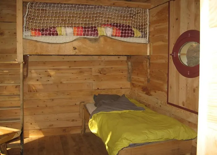 Cabane Ecureuil & Cabane Chevreuil *